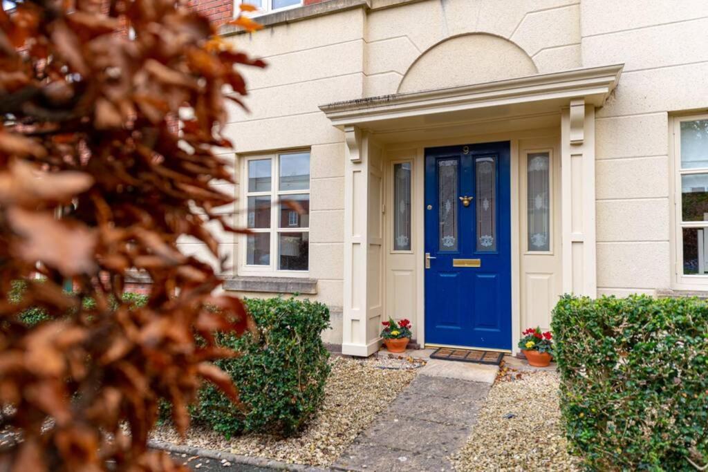 Burlington Place, Shrewsbury. 2 Bedroom, Private Parking, 5 Minutes From Town エクステリア 写真